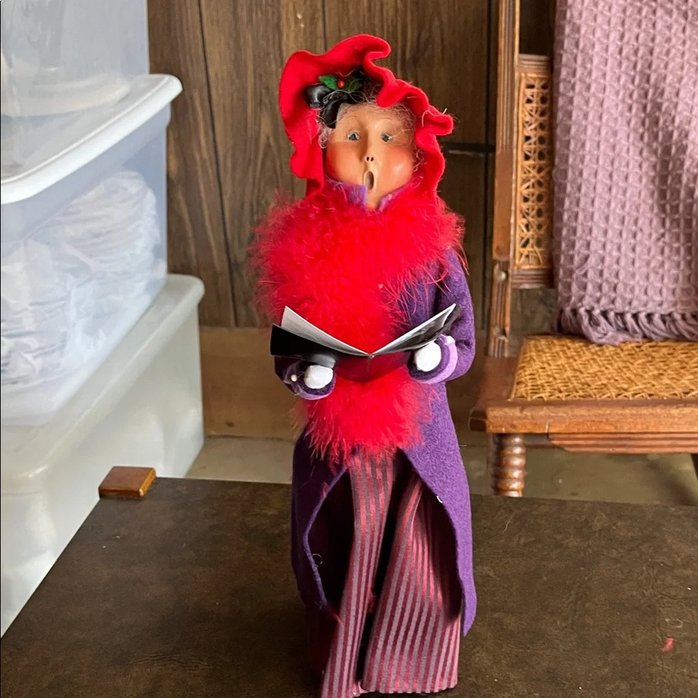 Byers' Choice Red and Purple Caroler